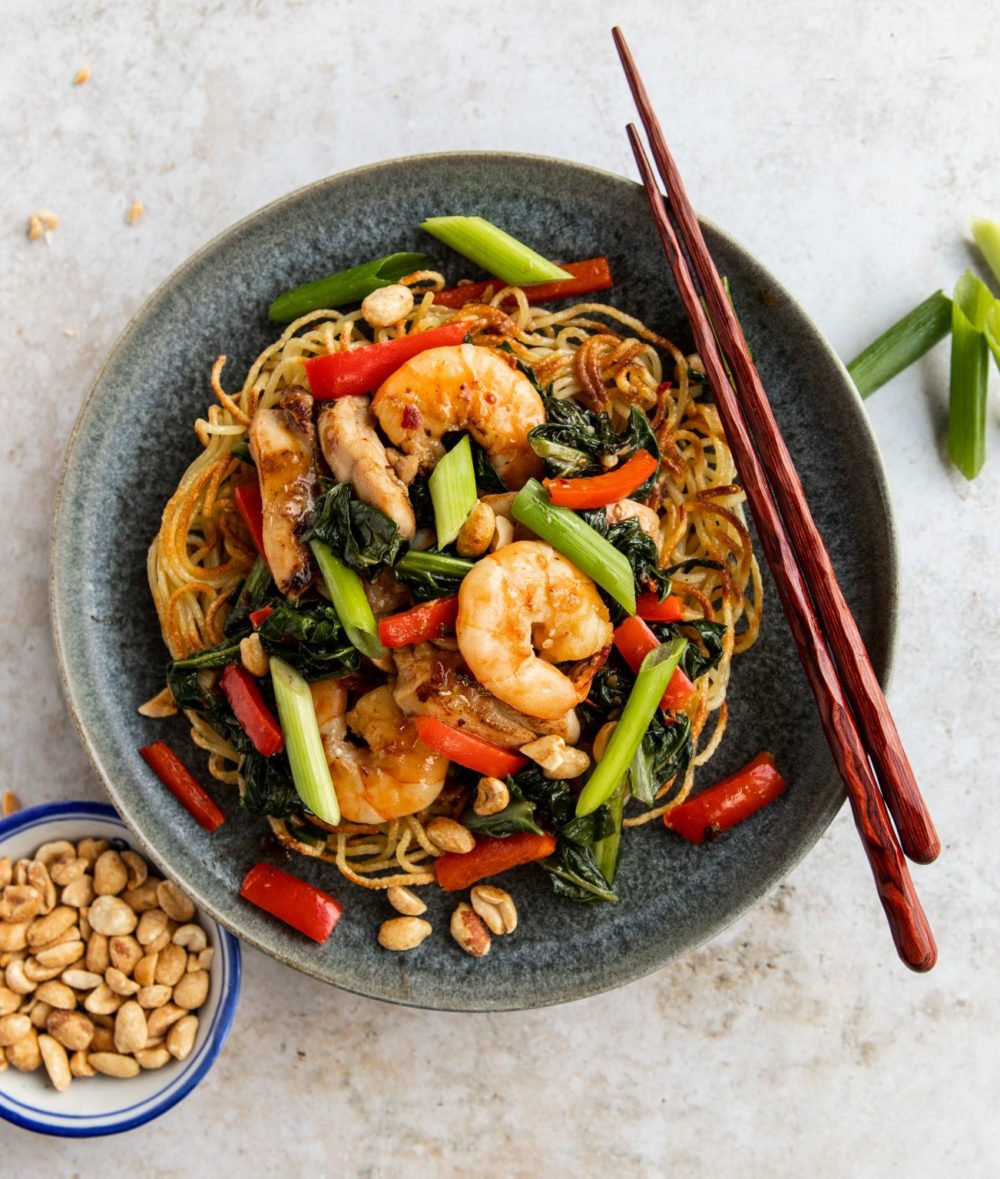 Spicy Peanut Chicken and Shrimp with Chinese Broccoli and Sweet Peppers ...